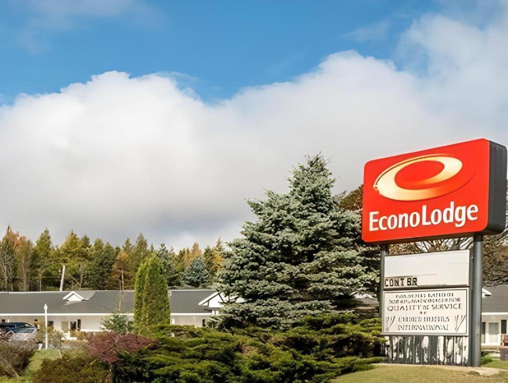 Econo Lodge Lakeshore Manistique Buitenkant foto